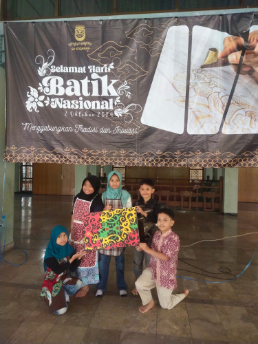 Hari Batik